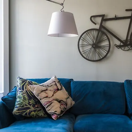 The Cobbled Rider Lejlighed *