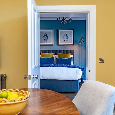 Apartment Dragon Luxury At 8 Albyn Place