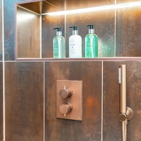 Dragon Luxury At 8 Albyn Place Apartment Edinburgh