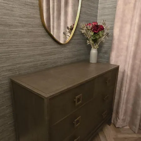 Lägenhet 2 Bedroom Sofa Bed In Livingroom Castle View 1st Floor Sleeps 6 *