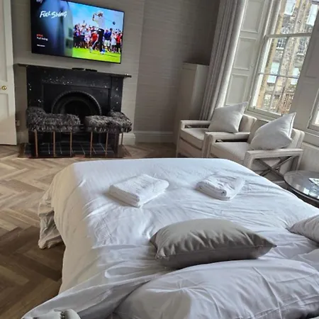 Lägenhet 2 Bedroom Sofa Bed In Livingroom Castle View 1st Floor Sleeps 6