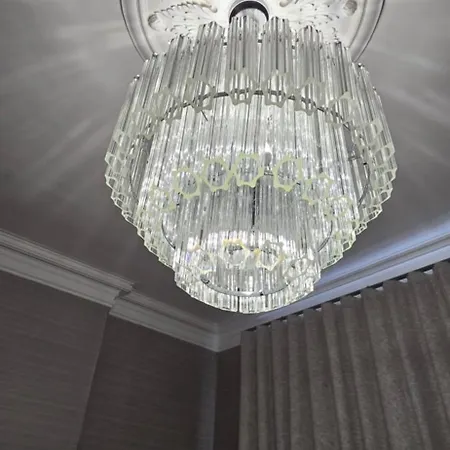 2 Bedroom Sofa Bed In Livingroom Castle View 1st Floor Sleeps 6 Lägenhet