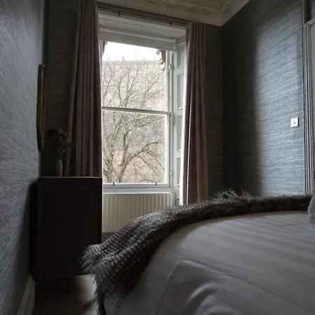 Appartement 2 Bedroom Sofa Bed In Livingroom Castle View 1st Floor Sleeps 6 Édimbourg