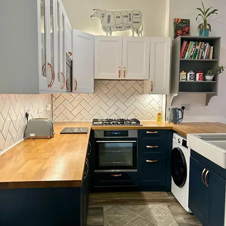 Trendy Historic Flat In
