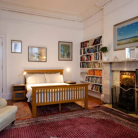 Konukevi Sheens House Edinburgh