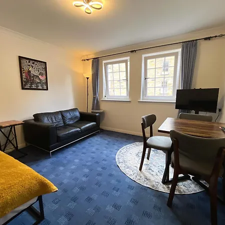 Relaxing Free Parking Space For One *