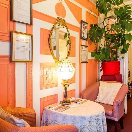 Lyncliff Bed & Breakfast