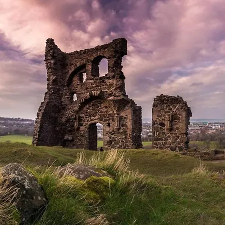 Luxury At Edinburgh