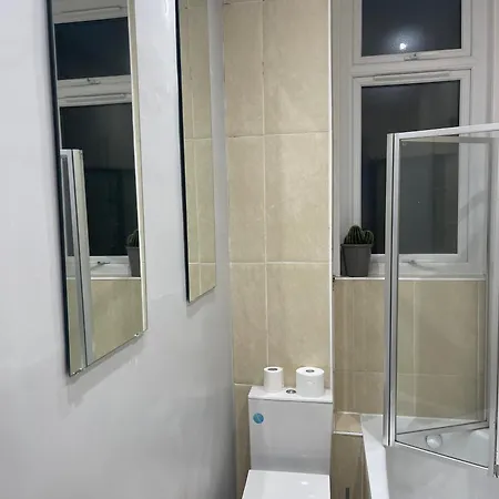 Apartment Victorian House 3 Bedrooms, 5 Guests