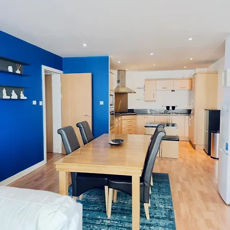 شقة Modern Two Bedroom *