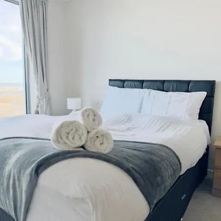 Modern Two Bedroom Эдинбург