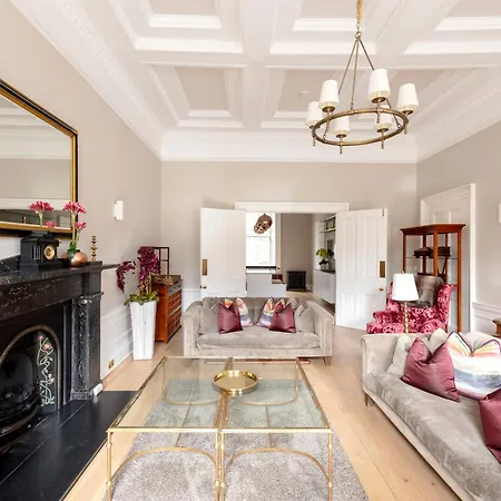 Joivy Ultra Luxe Near Princes Street