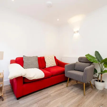 Joivy 3br Flat In Haymarket With Free Parking Apartmán Edinburgh