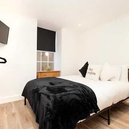 Joivy 3br Flat In Haymarket With Free Parking Apartmán Edinburgh