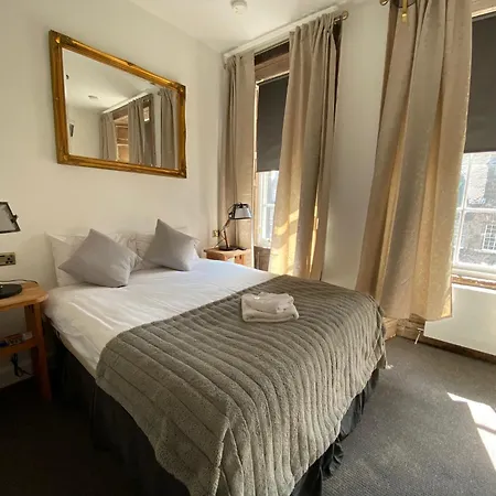 Royal Mile Balconies By The Castle Edimburgo