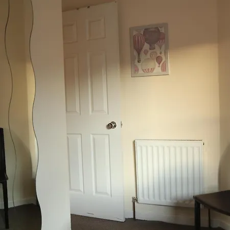 3 Bedrooms Flat In Old Town Sleeps 6