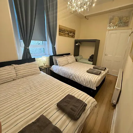 Apartment One Bedroom Flat In Old Town , Heart Of Flat Sleeps 6 Edinburgh