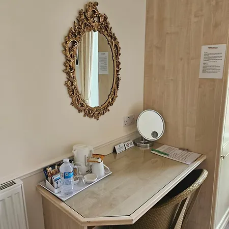 Highfield 4* Edinburgh