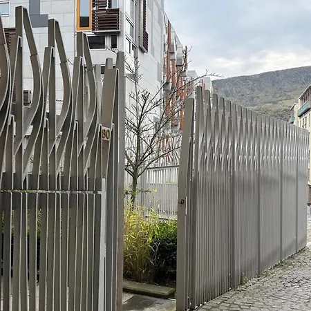 Summstay * Edinburgh