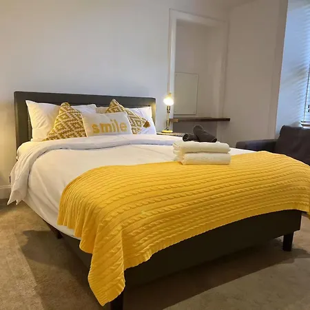 Lovely Two Bedrooms *