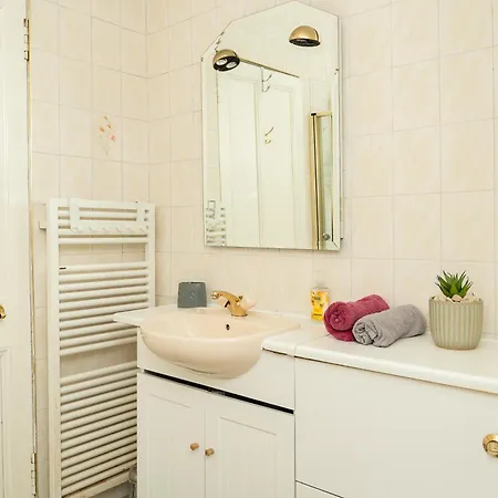 Luxury 4-bedroom Townhouse, Free Parking, Near Portobello Beach, Sleeps 8 Lägenhet Edinburg