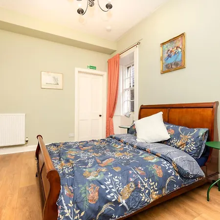 Stylish 1-bedroom Daire Edinburgh