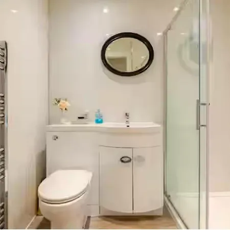 3 Bed - Pet Friendly & Parking Διαμέρισμα Εδιμβούργο