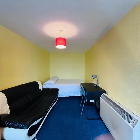 Apartment Entire Flat In Close To Center