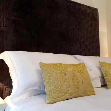 Antler Guest house