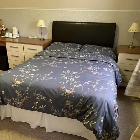 Hillhouse Guest house