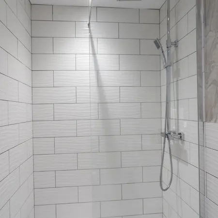 アパート Montgomery Lovely 3 Bedroom With Private Garden In Centre *
