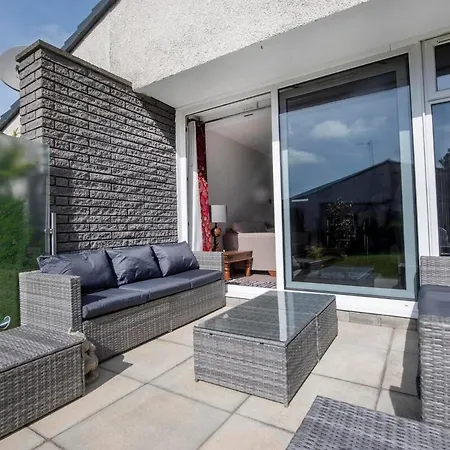 Beautiful Spacious House Airport * Edimburgo