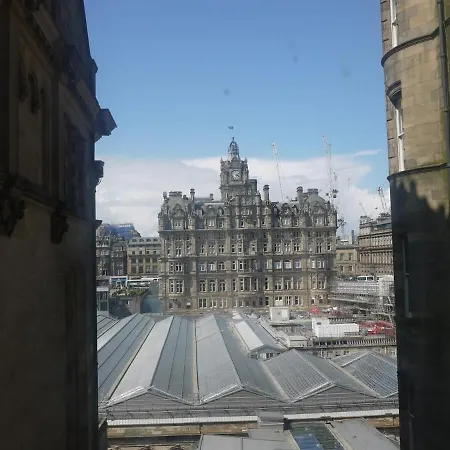 3 Bedroom - Historic Old Town * Edinburgh