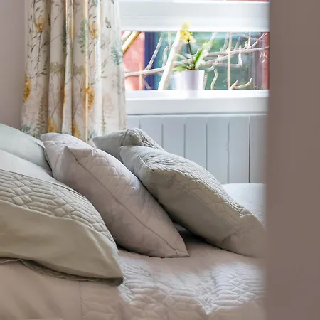 Lovely Haymarket - *