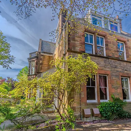 Victorian Charm - Lush Garden, Shops And Parking * Edinburgh