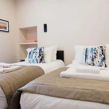 Spacious And Modern 2-bed On Easter Road - Flat 3, Elgin House *