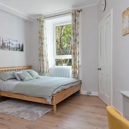 Lovely Haymarket - Daire Edinburgh