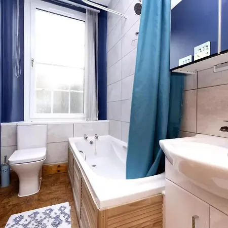 아파트 Joivy 3 Bed Flat In Old Town, Close To Grassmarket