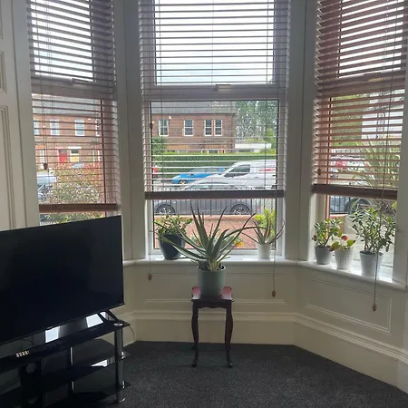 Victorian House 3 Bedrooms, 5 Guests *