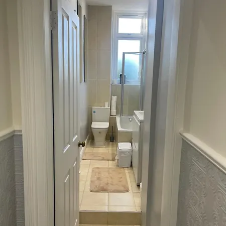 Apartment Victorian House 3 Bedrooms, 5 Guests