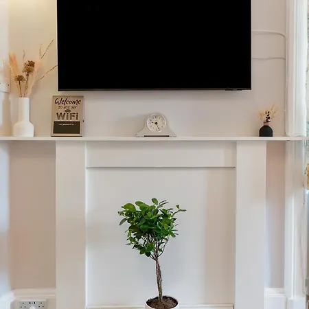 Apartament Lovely Haymarket - *