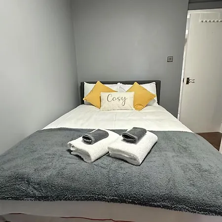 Apartmán Two Bedroom Flat In Center With Free Parking *