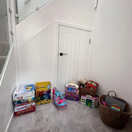 Prázdninový dům Kaimes Kip Stylish Five Bedroom *