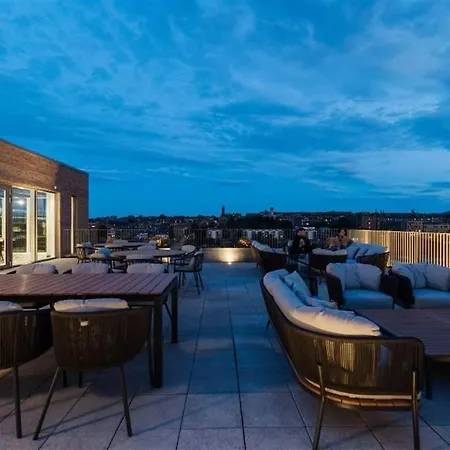 Stylish Luxury Nests - Location * Edinburgh