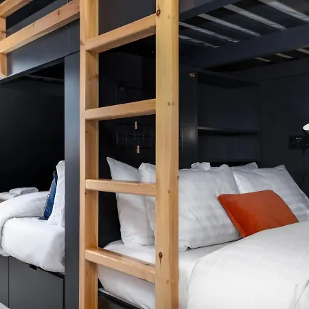 Brunstane House - 15 Mins To Centre Holiday home *