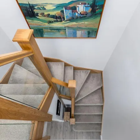 בית נופש Brunstane House - 15 Mins To Centre