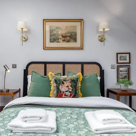 Holiday home Brunstane House - 15 Mins To Centre Edinburgh