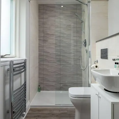 Holiday home Brunstane House - 15 Mins To Centre Edinburgh