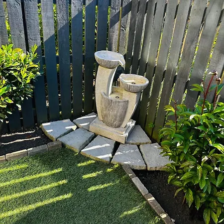 Entire To 아파트 *