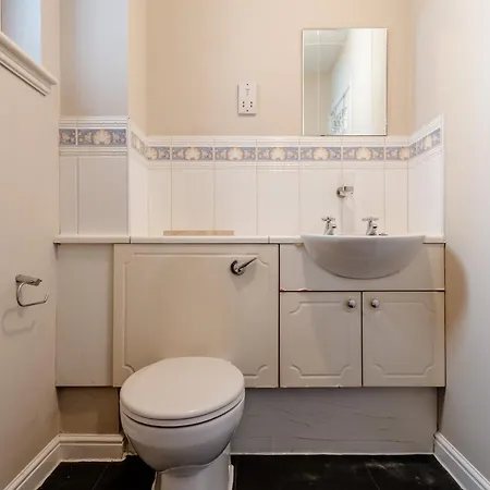 Roseburn Retreat 2b Free Parking דירה
